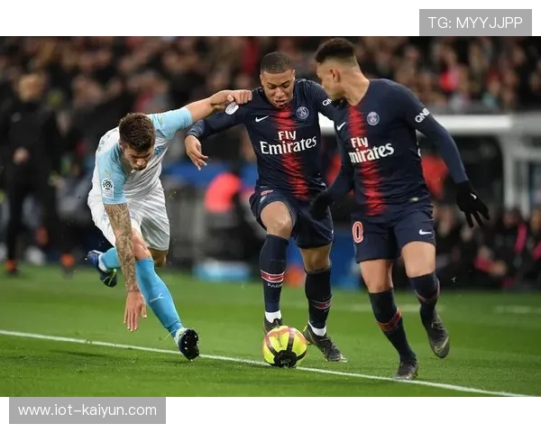 奥林匹亚科斯顽强逼平巴黎圣日耳曼 防守表现堪称完美 奥林匹亚科斯顽强逼平巴黎圣日耳曼 防守表现堪称完美