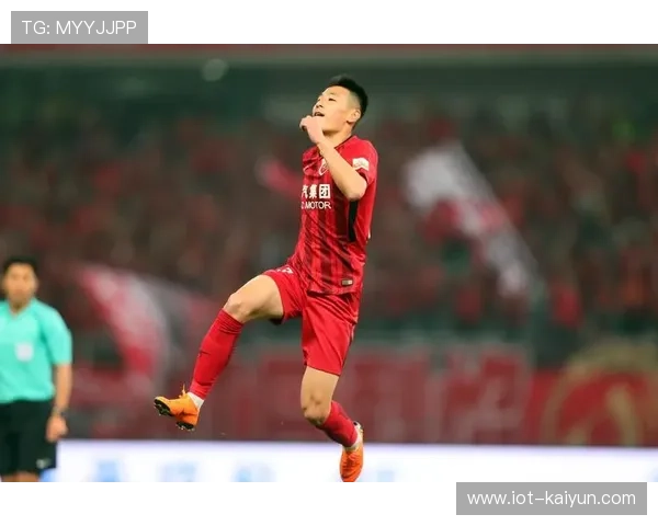 UFC宣布开赛时间提前至晚9点,优化观赛体验 UFC宣布开赛时间提前至晚9点,优化观赛体验