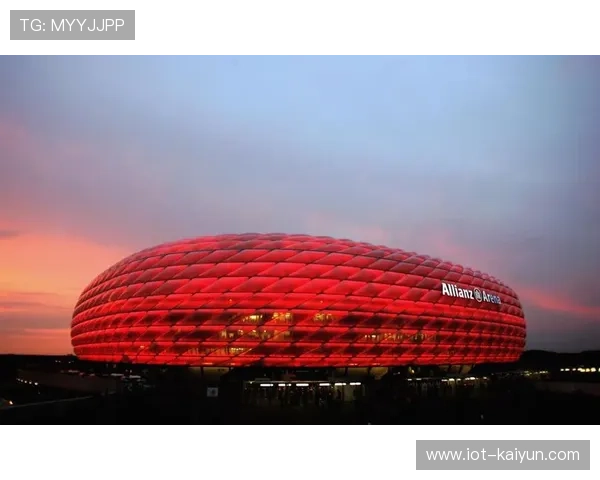 安联球场准备拜仁新年首战，草皮维护达标